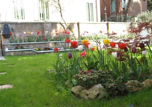 Bed & Breakfast Bed And Breakfast Casa Delle Rose Lido Venezia Lido di Venezia